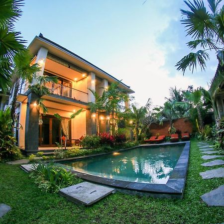 Cahyatika Bed & Breakfast Ubud Exterior foto
